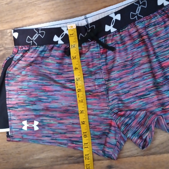 Under Armour YXL girls shorts VGC. - Picture 10 of 10